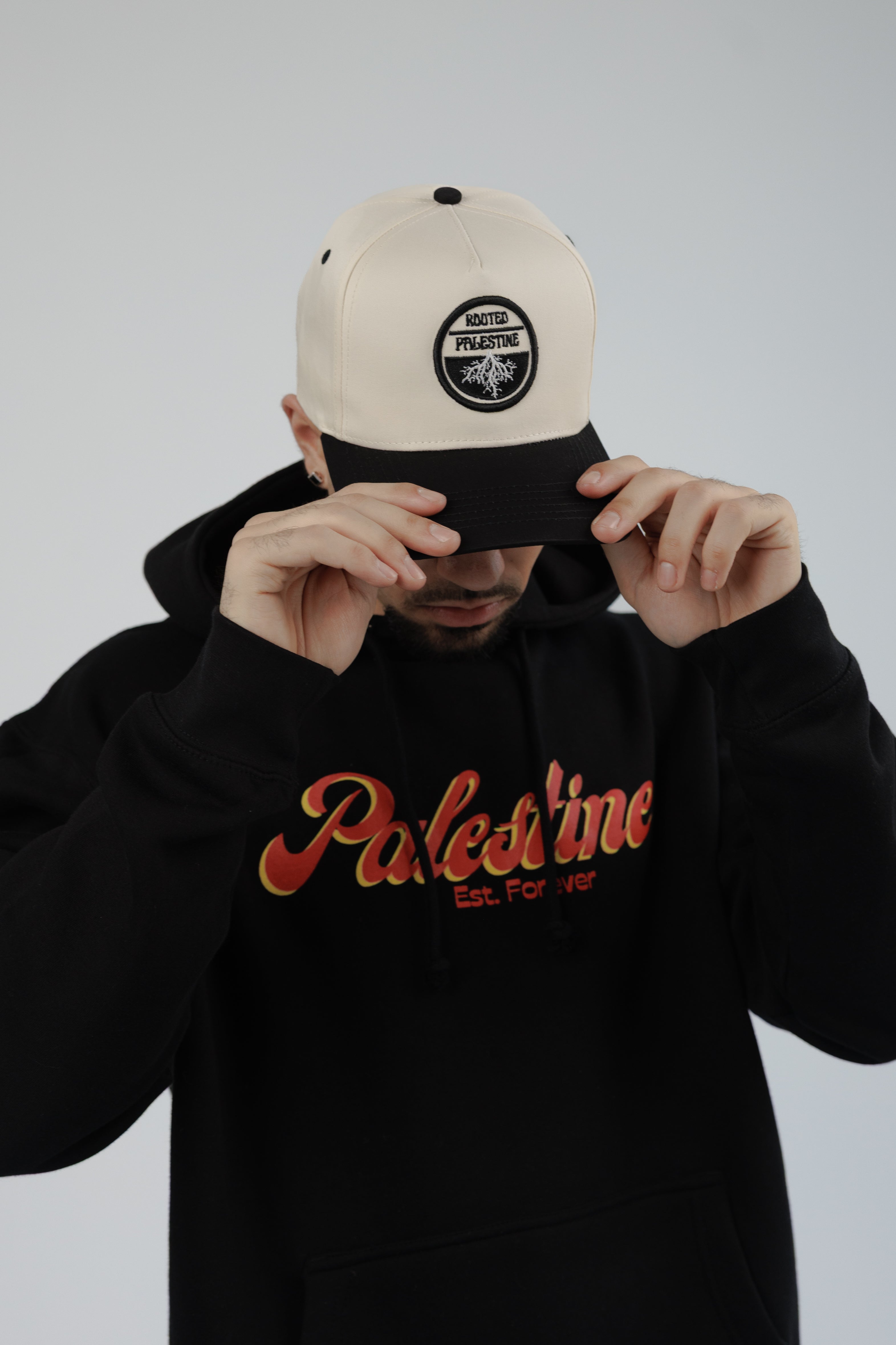 SUQ OG SCRIPT HOODIE // BLACK